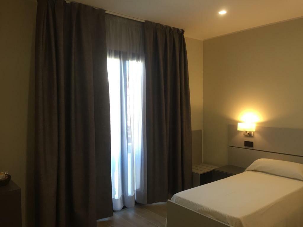 Roma Rooms Ancona Exterior photo